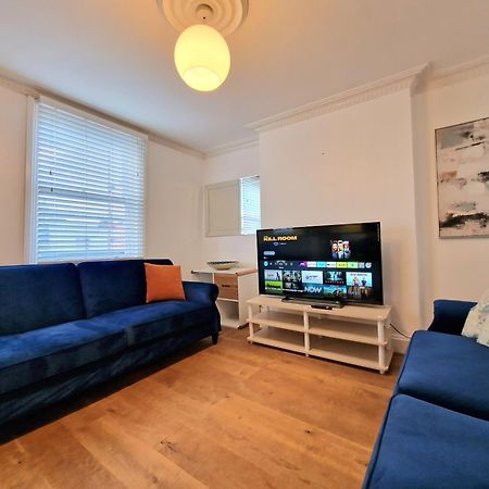 Cosy Home In Kensington - Great Location! 3 Minutes Walk To Earl'S Court Station London Bagian luar foto