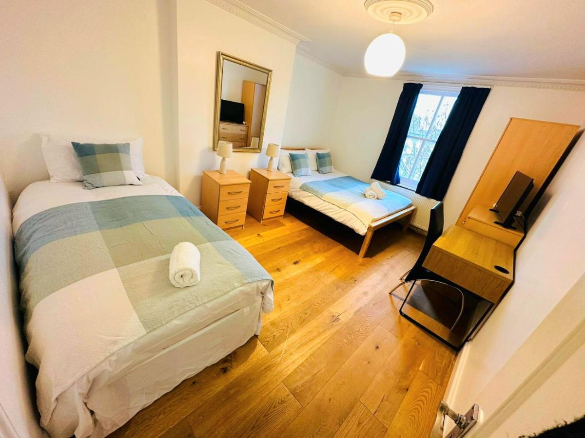 Cosy Home In Kensington - Great Location! 3 Minutes Walk To Earl'S Court Station London Bagian luar foto