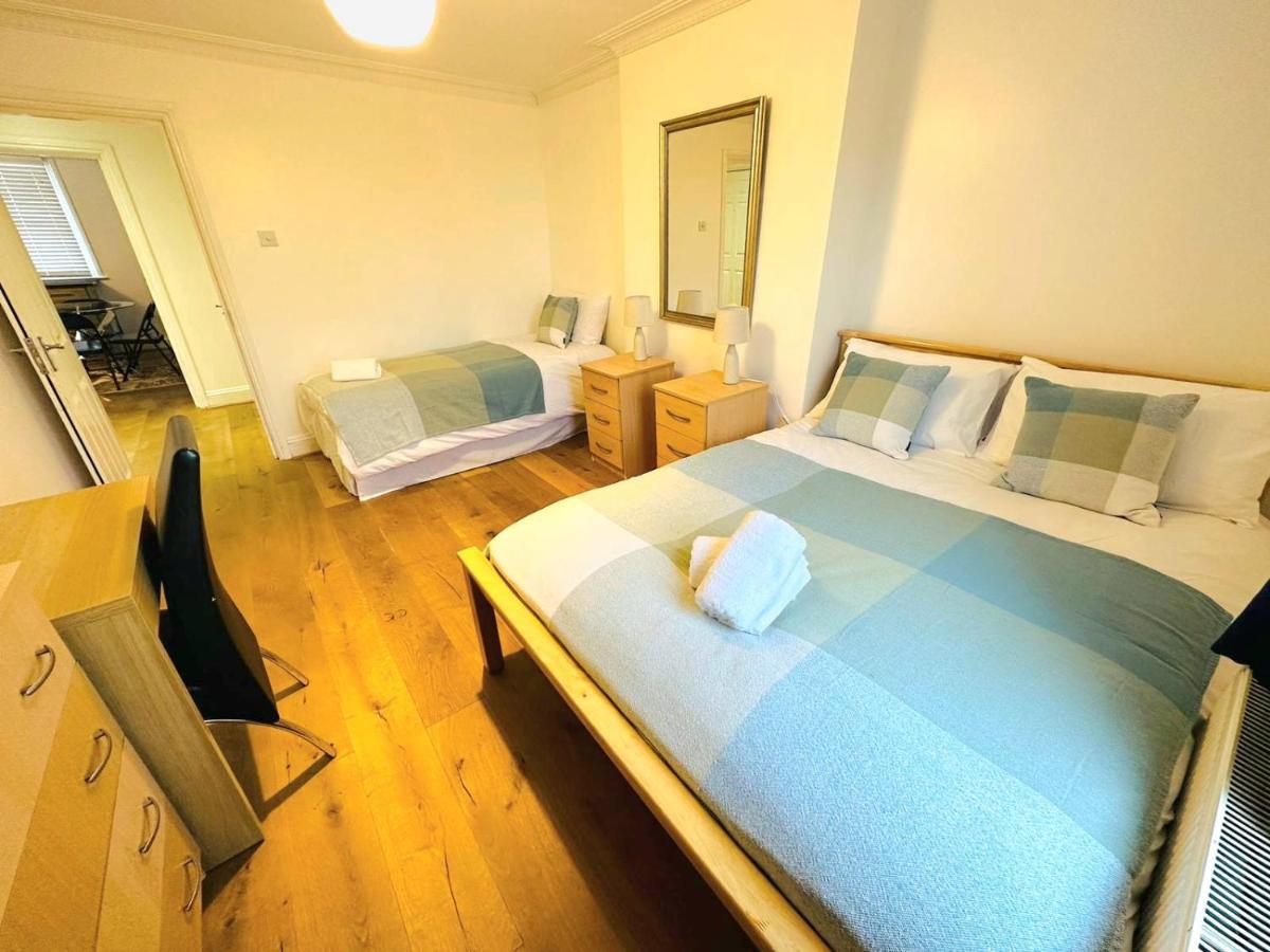 Cosy Home In Kensington - Great Location! 3 Minutes Walk To Earl'S Court Station London Bagian luar foto