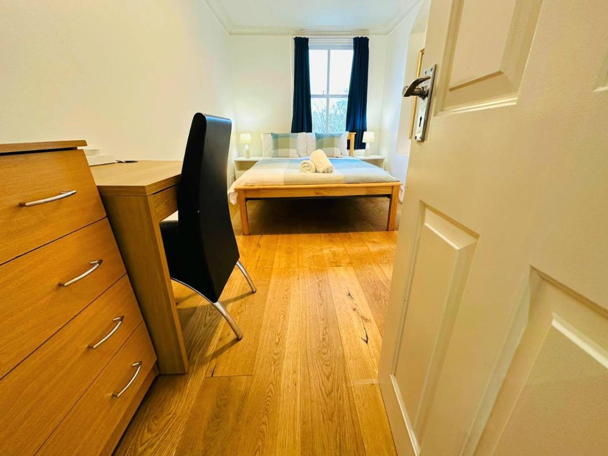 Cosy Home In Kensington - Great Location! 3 Minutes Walk To Earl'S Court Station London Bagian luar foto