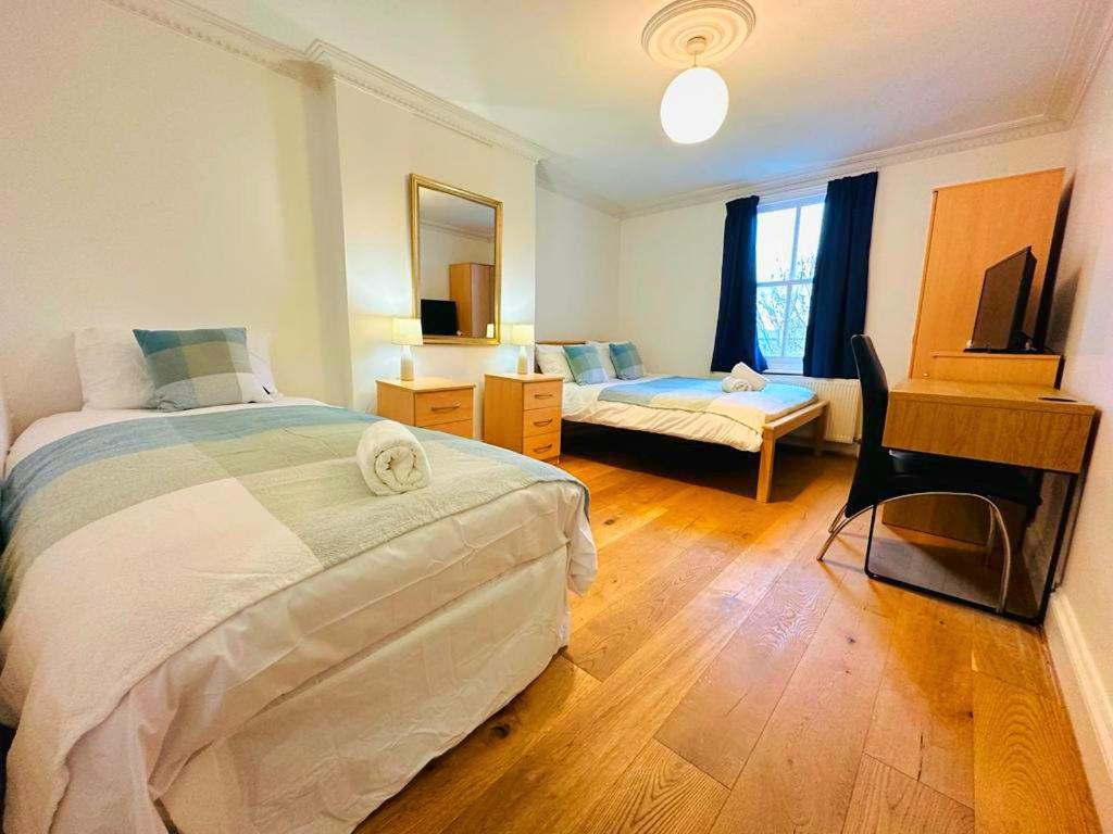 Cosy Home In Kensington - Great Location! 3 Minutes Walk To Earl'S Court Station London Bagian luar foto